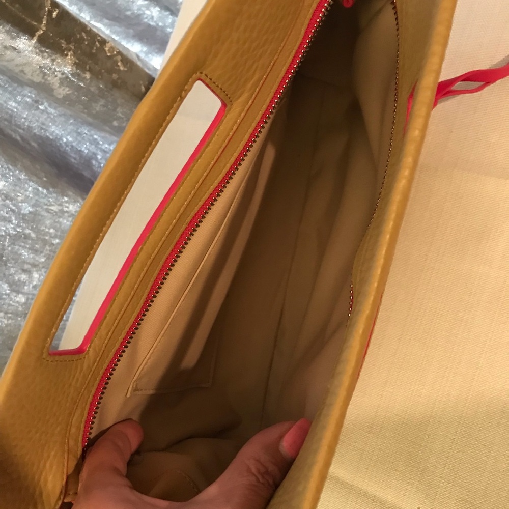 Coach Handbag - Picture 3 of 5